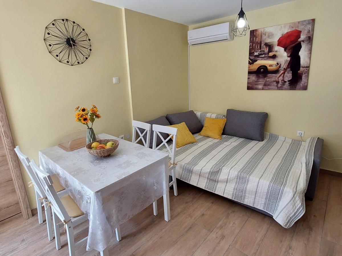 Mexicana Apartment Yellow 자다르 외부 사진